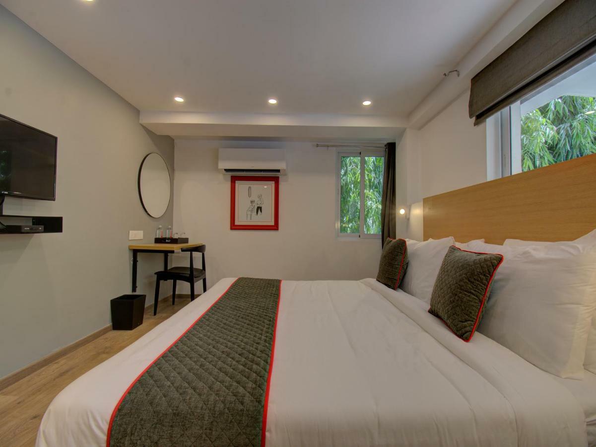Hotel Oyo Townhouse 150 Shreyas Colony Ahmedabad